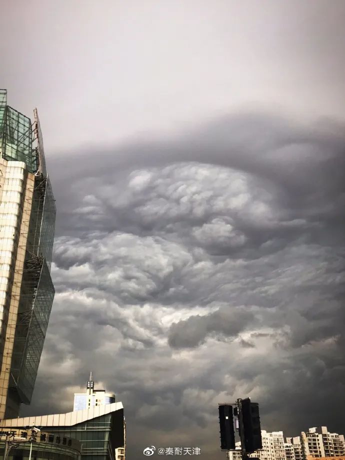 天气 | 今晚的云太震撼!雷暴大风 小冰雹马上到!