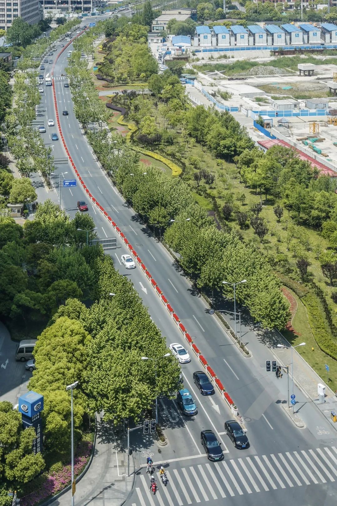 武威东路泸定路花带金沙江路—云岭东路金沙江路花带丹巴路—泸定路