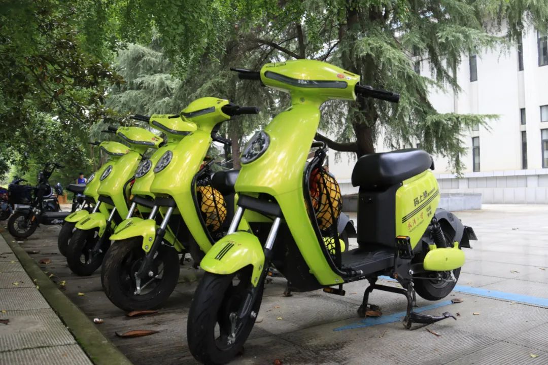 武汉大学预计投放1500~2000辆左右 当你骑行接近设定范围时 车辆会