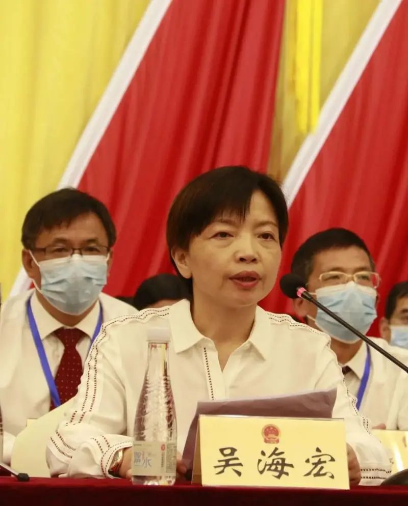 吴海宏简历吴海宏,女,汉族,1970年3月生,籍贯安庆,出生地宿松,省委