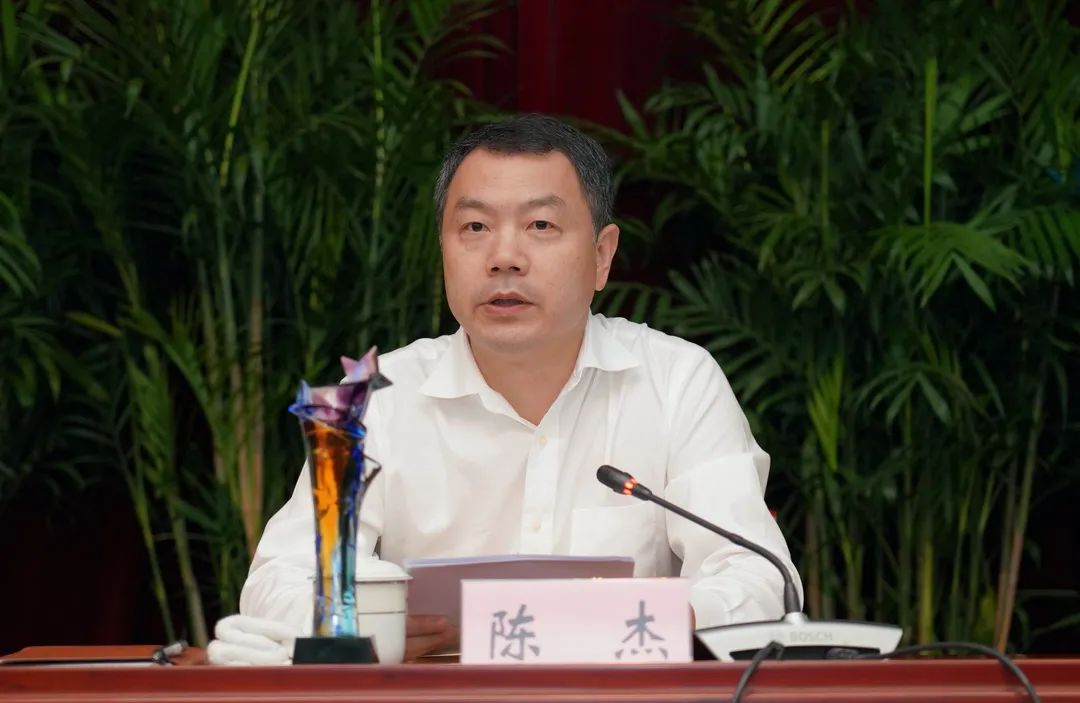 筑牢政治忠诚干净廉洁担当有为的政法队伍本色宝山区政法队伍教育整顿