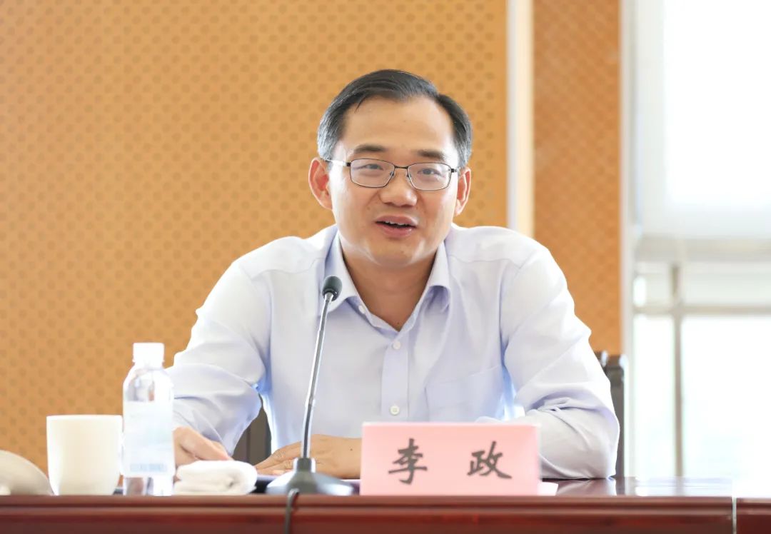 崇明区各民主党派新一届领导班子座谈会召开