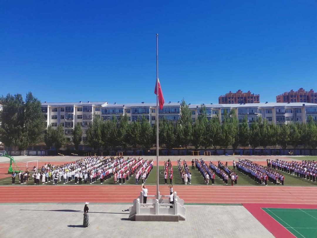 抚远市第三小学图片