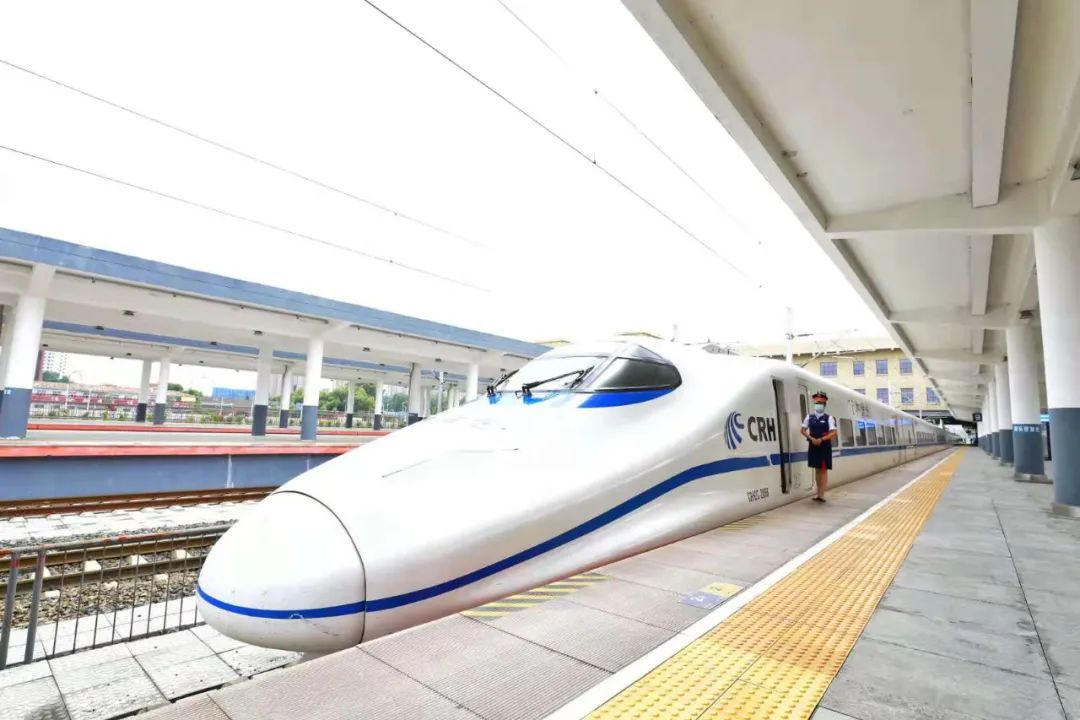 牡佳高铁试跑时速突破275公里