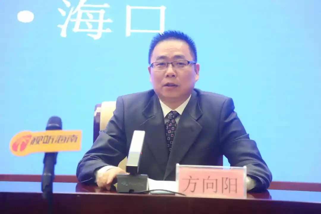 感谢这位记者的提问,借此机会感谢媒体朋友始终对财政工作的关心和