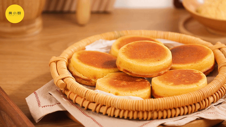 好吃的奶香玉米饼营养香甜减脂期再合适不过