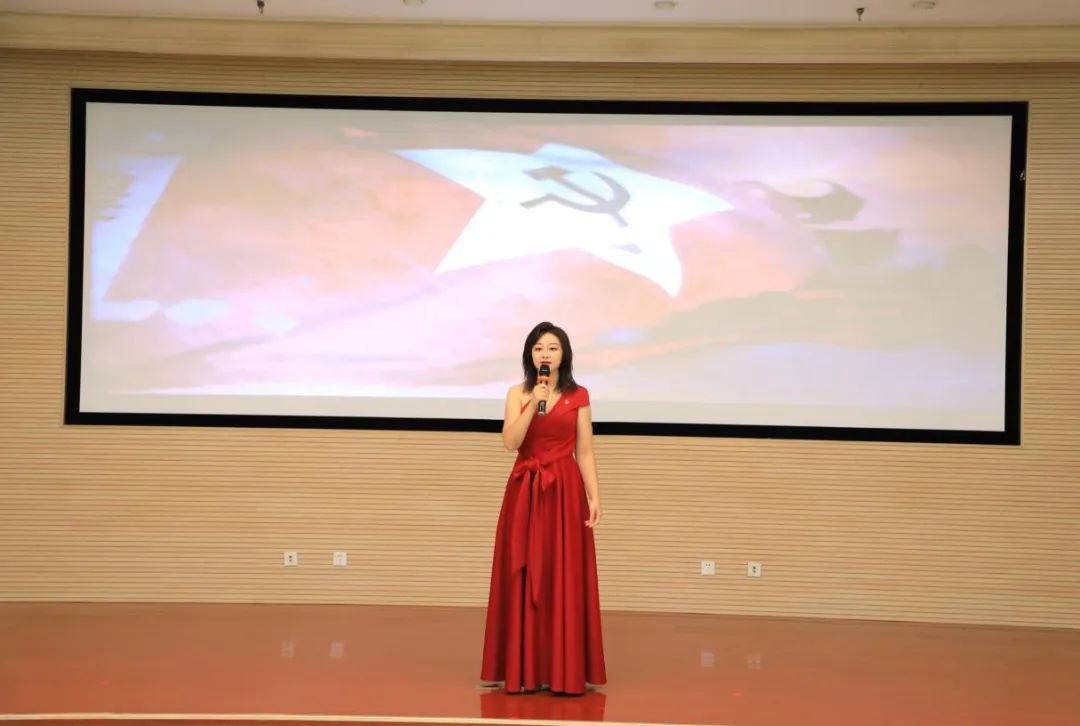 重温红色经典共抒人社情怀主题诵读比赛活动取得圆满成功