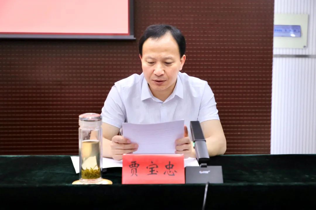 会上,丰南区副区长,区公安局局长,区征兵工作领导小组副组长贾宝忠