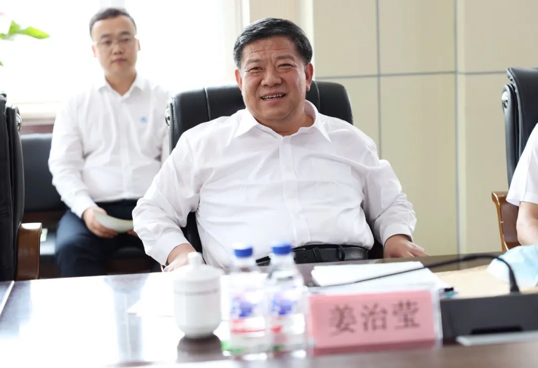 校党委书记姜治莹到吉林大学各附属医院考察调研