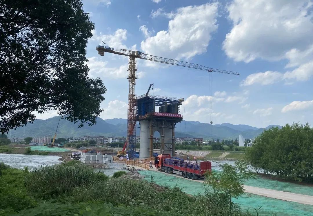 看过来东阳三条铁路最新完工时间