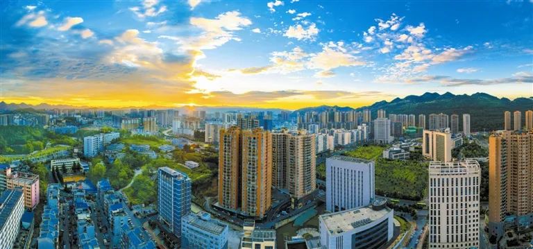 经济与生态相融的"绿色新路"毕节走出了人与自然和谐绿色发展深入人心