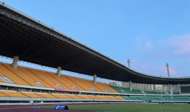 免费开放台州市体育中心夜跑约起