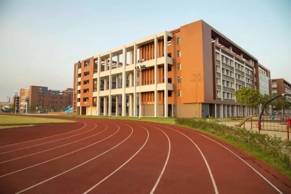 南海外国语学校教学楼&nbsp;&nbsp;(来源:南海外国语学校)