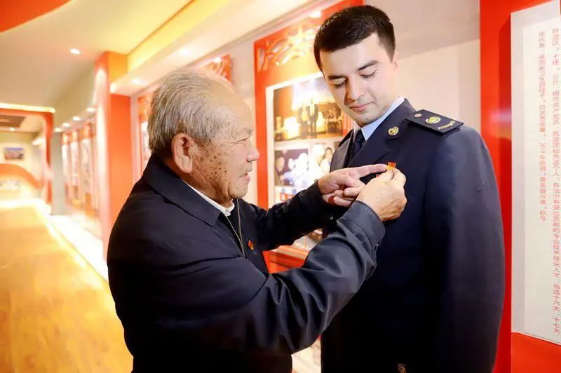 未来讲堂吴登云帕米尔高原的白衣圣人