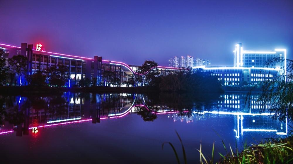 南京科技职业技术学院图片