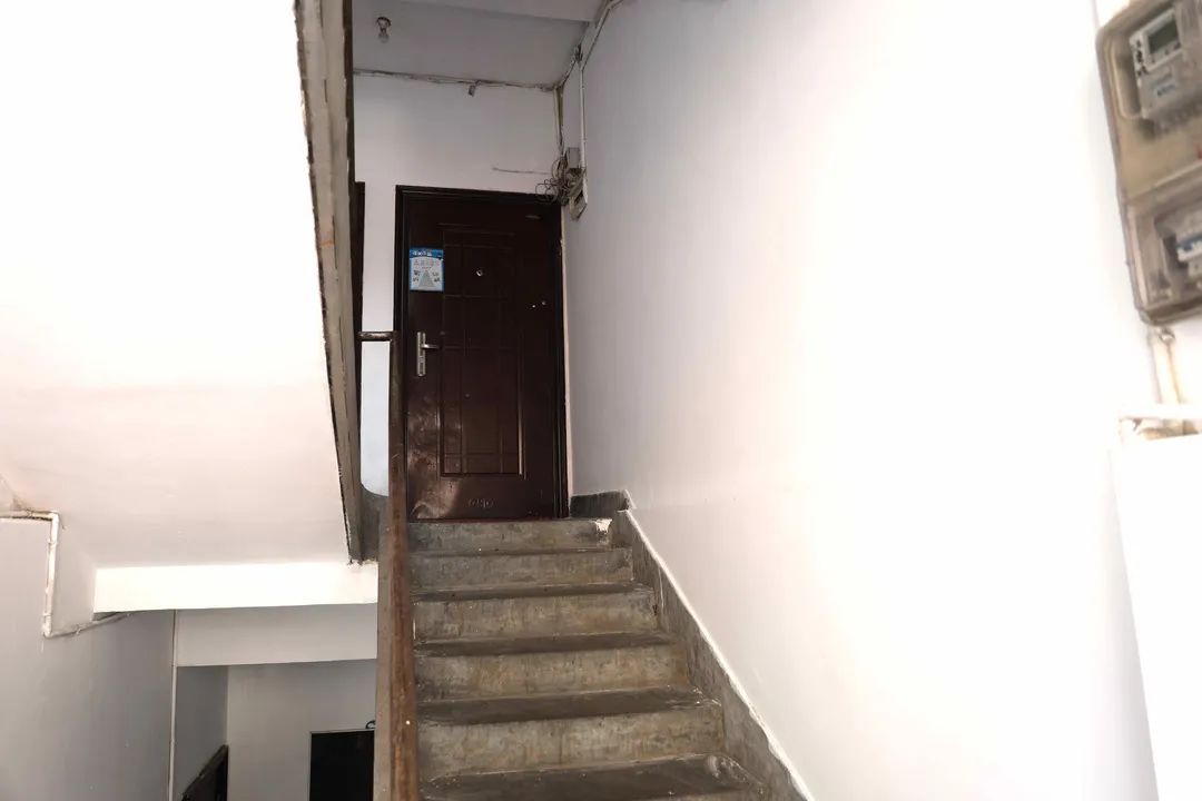 我为群众办实事环城路社区一家属楼楼道大变样原因竟是