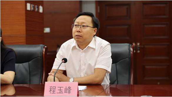 程玉峰作了讲话,他代表新河县委,县政府对签约仪式成功举行表示祝贺