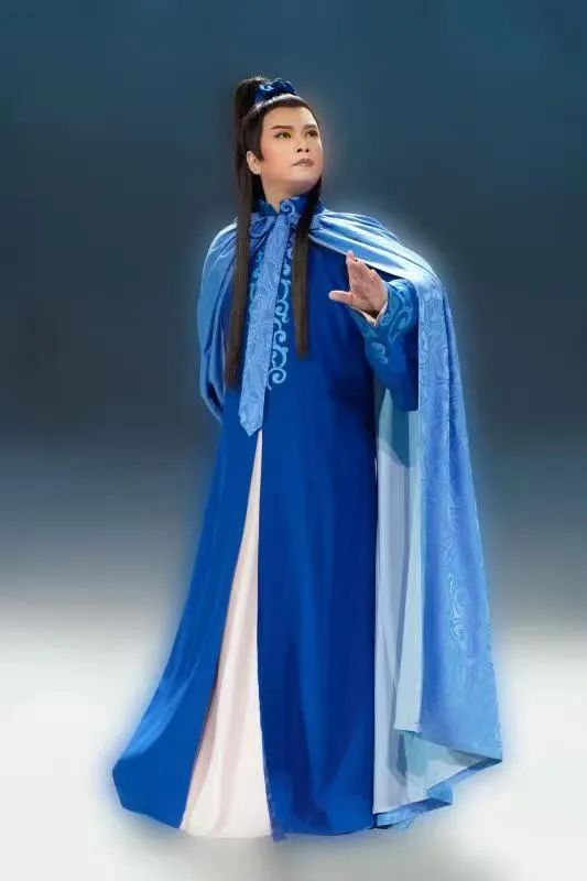 赵志刚最美是那一抹红