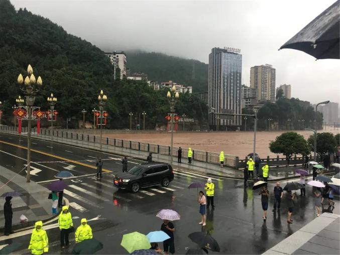 四川暴雨12万人受灾!当地启动Ⅰ级应急响应,达州撑住,巴中撑住!