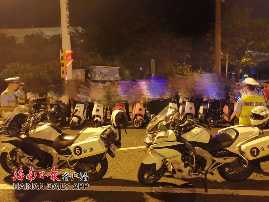 视频海口20名飙车党被查处最小的年仅14岁