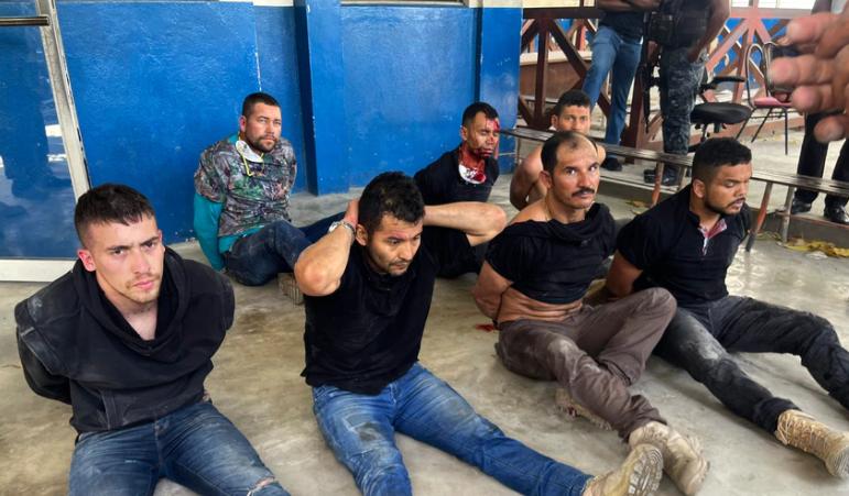 美国承认:杀手是我培训的