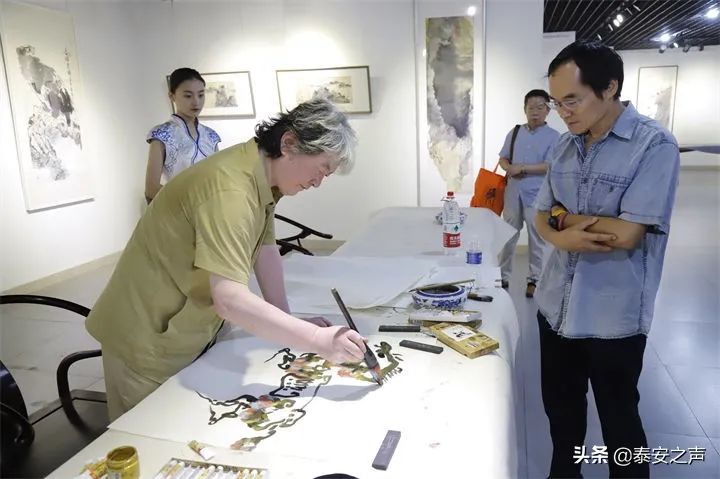 翰墨丹青頌黨恩慶祝建黨100週年吉祥泰山畫展開展