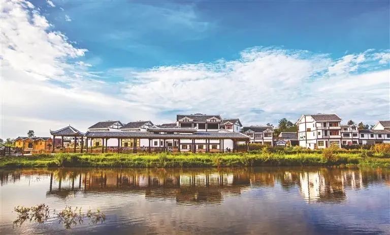 乡游黔中│惊艳海子村一个碧水蓝天下的诗意田园