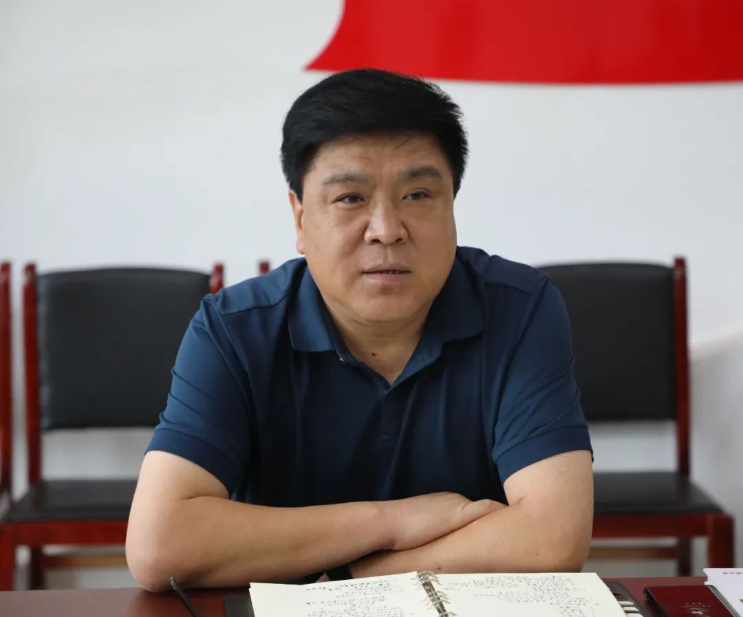 县委书记彭勇民调研空心村治理和地质灾害隐患防治工作