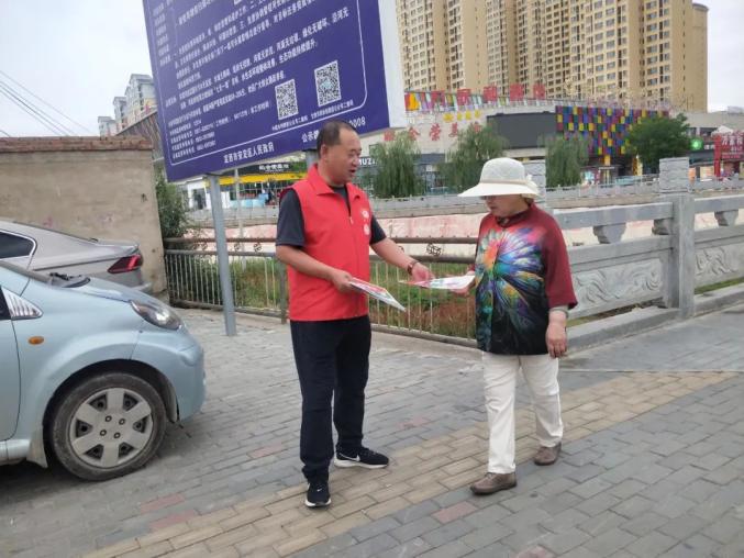 定西市文化市场综合执法队积极践行 我为党旗添光彩 我为群众办实事 志愿者活动
