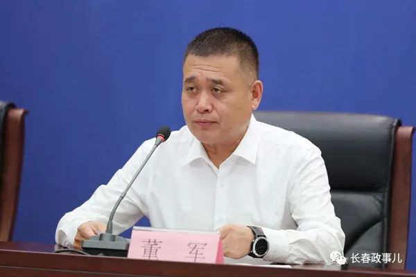 市建委副主任 董军今天,长春市人民政府新闻办公室召开新闻发布会