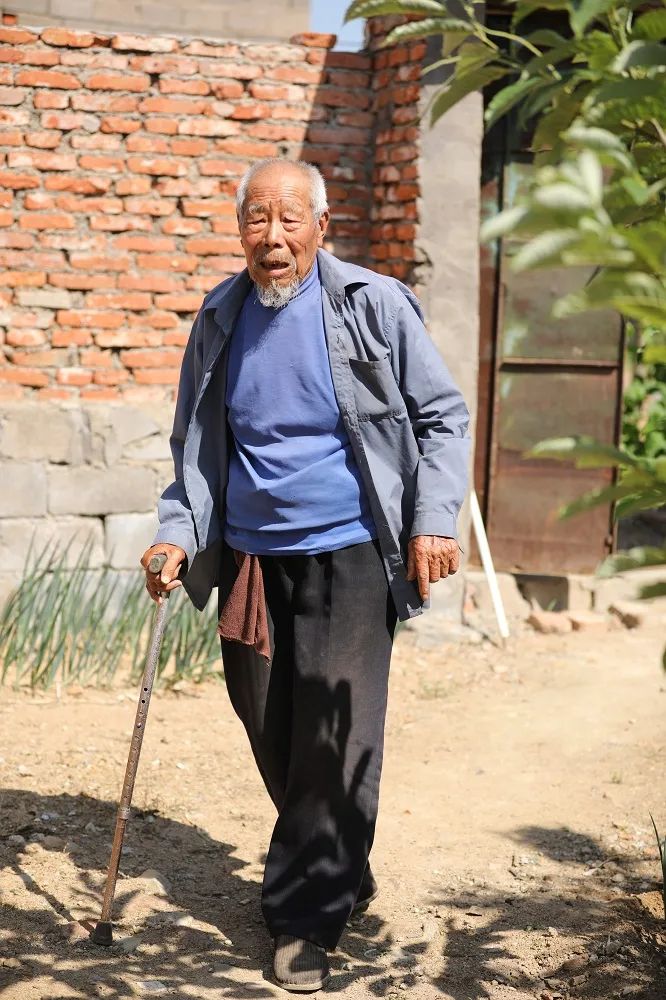106岁老人李汉夫:幸福院里的幸福生活!