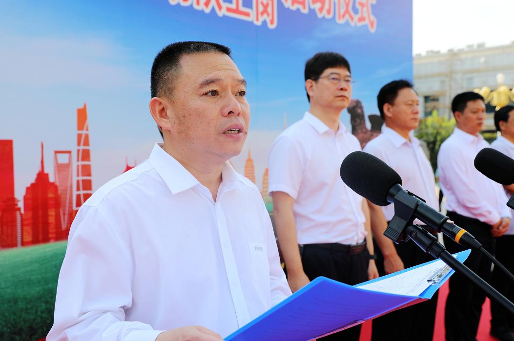 市委常委,宣传部长李凡宣布沧州市创建全国文明城市"文明出行 平安