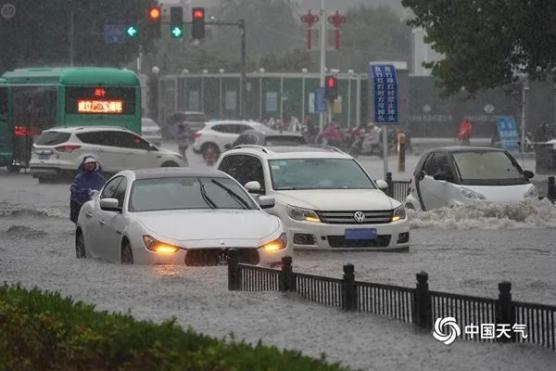 揪心！特大暴雨！千年一遇！突破极值！已致多人死亡…这份救援渠道速扩！