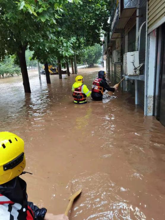 揪心！特大暴雨！千年一遇！突破极值！已致多人死亡…这份救援渠道速扩！