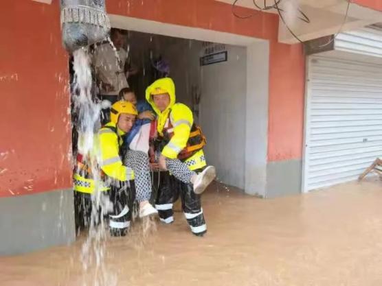 揪心！特大暴雨！千年一遇！突破极值！已致多人死亡…这份救援渠道速扩！