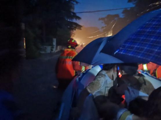 揪心！特大暴雨！千年一遇！突破极值！已致多人死亡…这份救援渠道速扩！