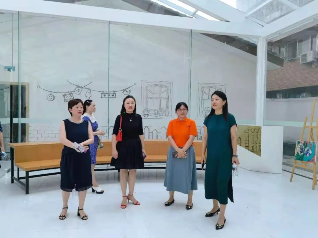 儿童友好 区政府副区长,区妇儿工委主任文华调研指导锦华路街道