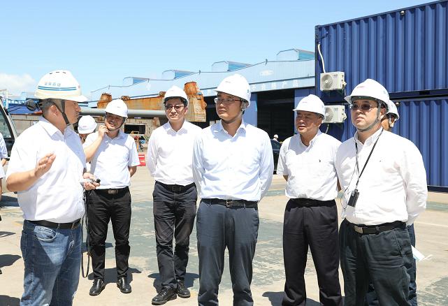 振华重工党委书记,董事长,总裁刘成云,市长兴岛开发办党组书记,常务副