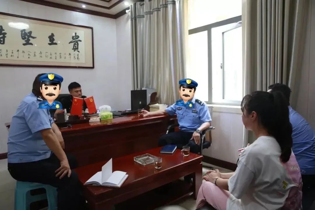 视频还原警方抓捕女毒贩警民携手帮助其孩子重返校园