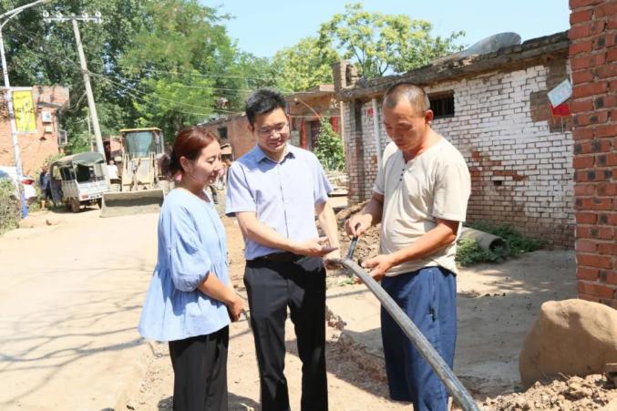 汝阳红里村加快污水管网改造建设宜居美丽乡村