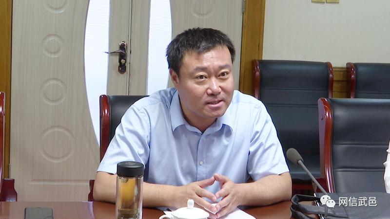 北京全福德文化产业集团董事长郭强,县委宣传部长王伟出席活动.