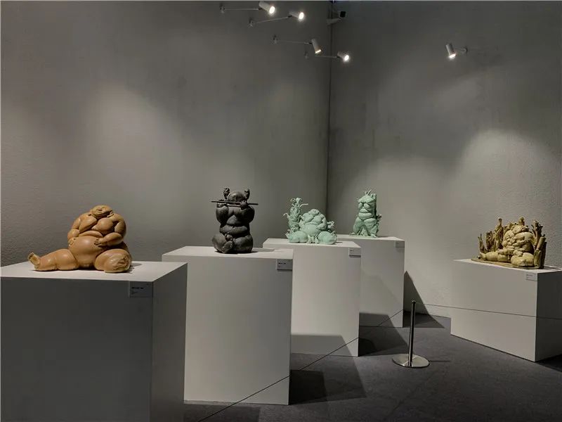 展览对话 | 吕品昌艺术四十年:在探索中远游,又在探索中回归