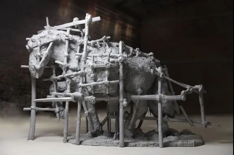 展览对话 | 吕品昌艺术四十年：在探索中远游，又在探索中回归