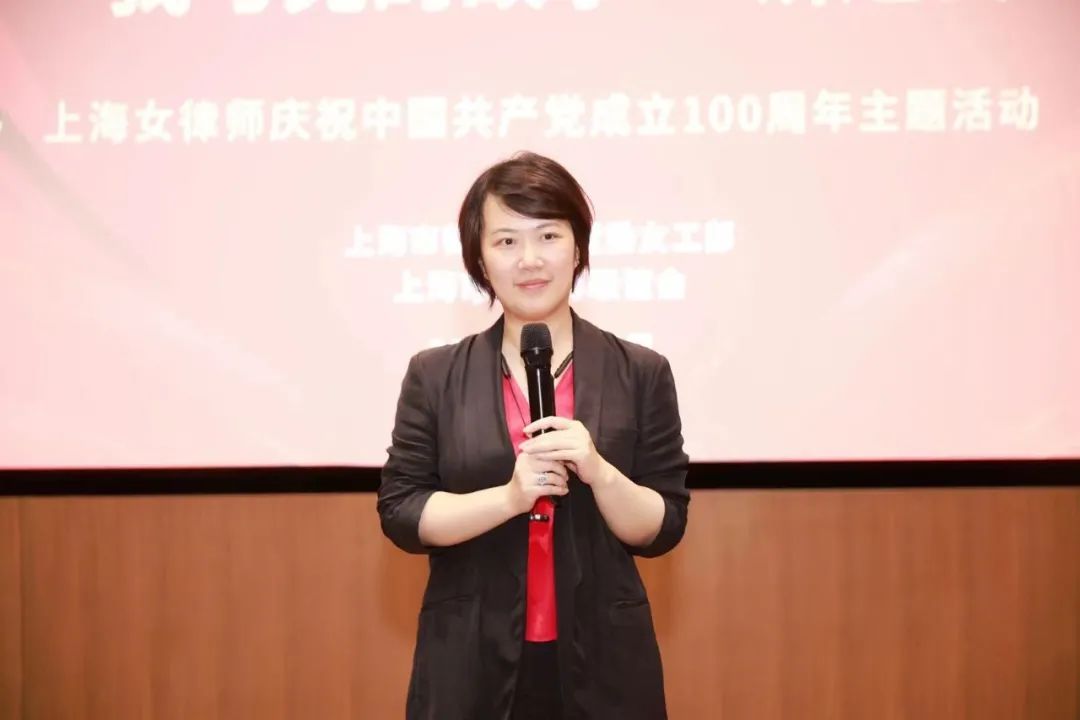 宣讲团团长韩璐在发言中表示,最真实的故事,最真诚的情感,最朴素的