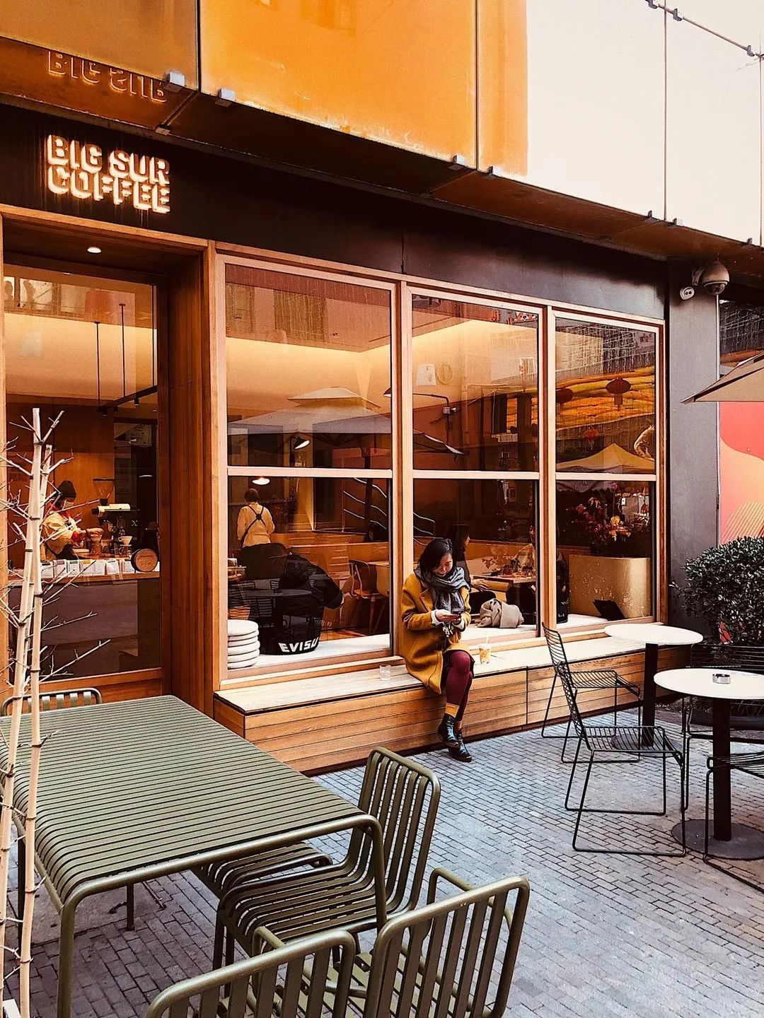 天平"最创意咖啡店门设计"的咖啡店们,在这里