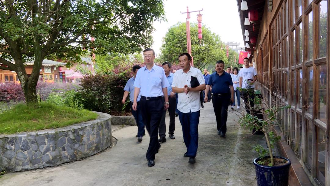 市人大常委会到普定县开展全市2021年上半年国民经济和社会发展计划