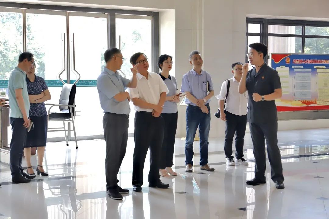 渝中法院院长熊德全一行至我院交流审执管理工作