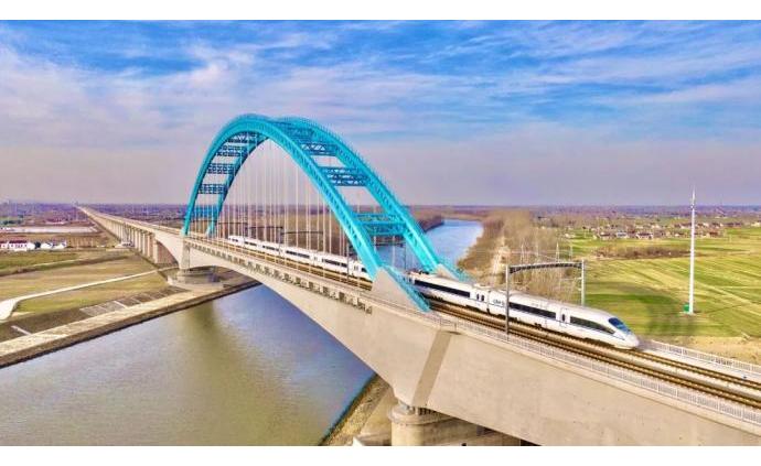 澎湃新闻 专注时政与思想 thepaper.cn