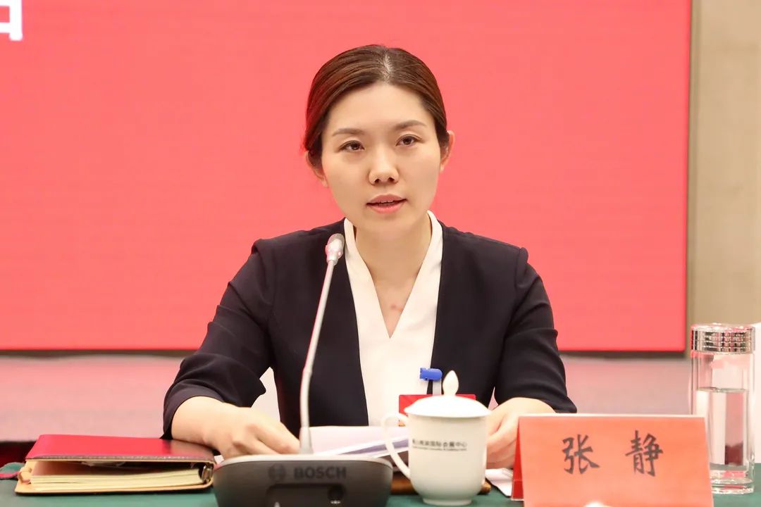 张静要求全区各单位,各部门,各乡镇街道要以超常的状态,务实的举措