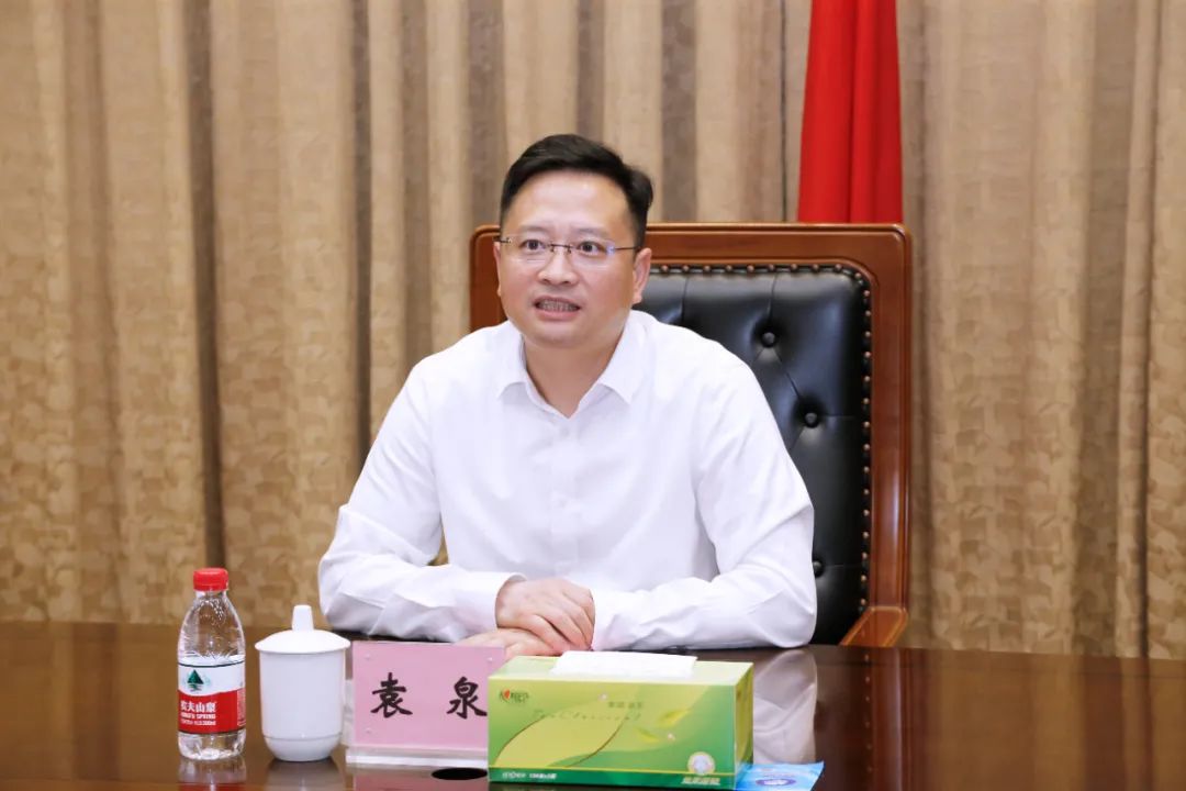 今天下午,区委副书记,代区长袁泉,区委副书记骆大进等区领导分别率队
